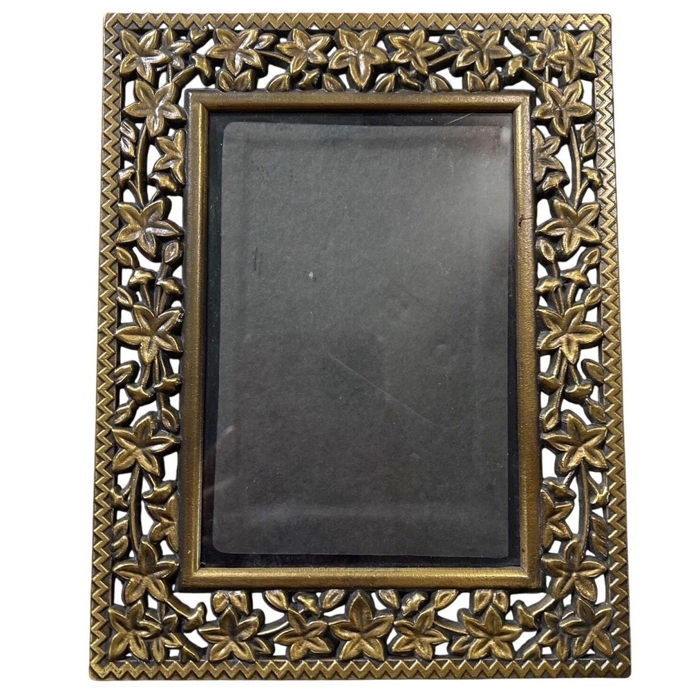 PICTURE PHOTO EASEL 5x7 FRAME Vtg Brass Filigree Floral Gold Ornate Granny Boho